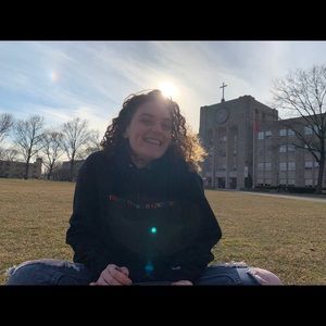 Meet your Posher, Olivia